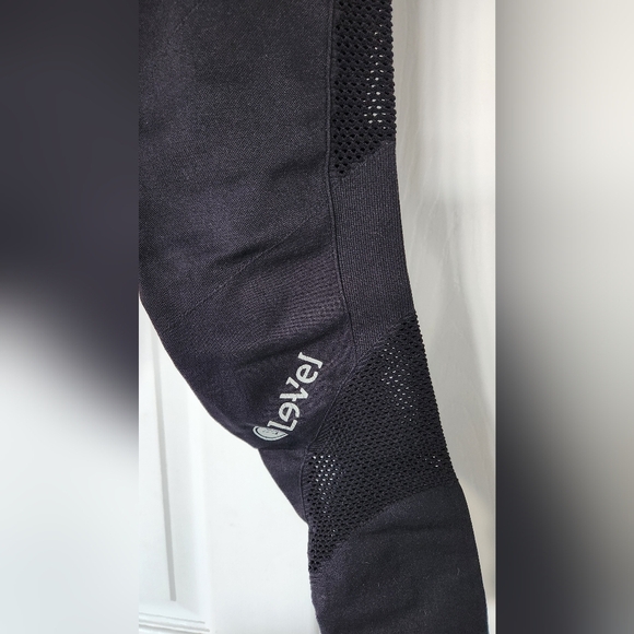 Le-vel Nux Black Mesh Leggings - small - Picture 2 of 6